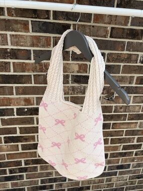 Knit Cream & Pink Bow Pattern Tote